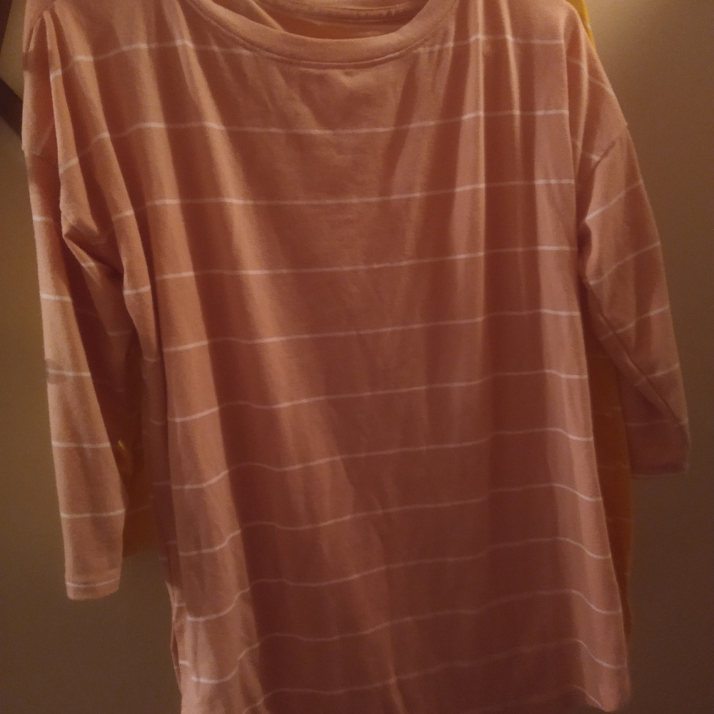 Clothes - Picture 3 of 3